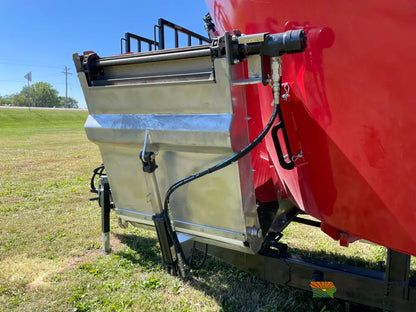 Cloverdale 420T Feed Wagon - 498 Cu Ft Capacity WeighTronix Scale Feed Wagons