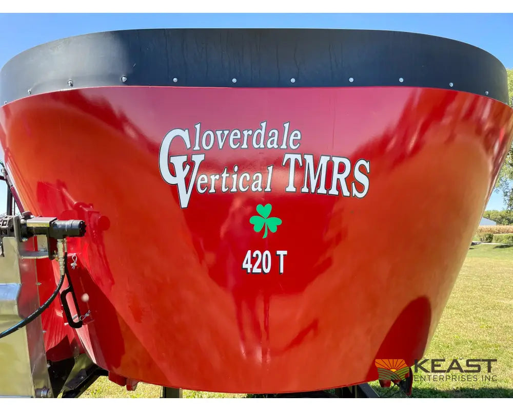Cloverdale 420T Feed Wagon - 498 Cu Ft Capacity WeighTronix Scale Feed Wagons