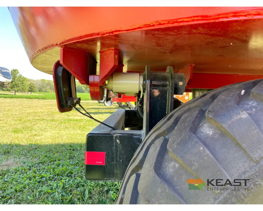 Cloverdale 420T Feed Wagon - 498 Cu Ft Capacity WeighTronix Scale Feed Wagons