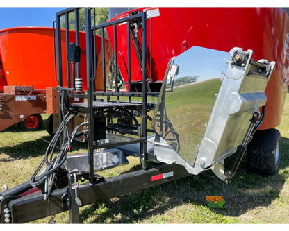 Cloverdale 420T Feed Wagon - 498 Cu Ft Capacity WeighTronix Scale Feed Wagons