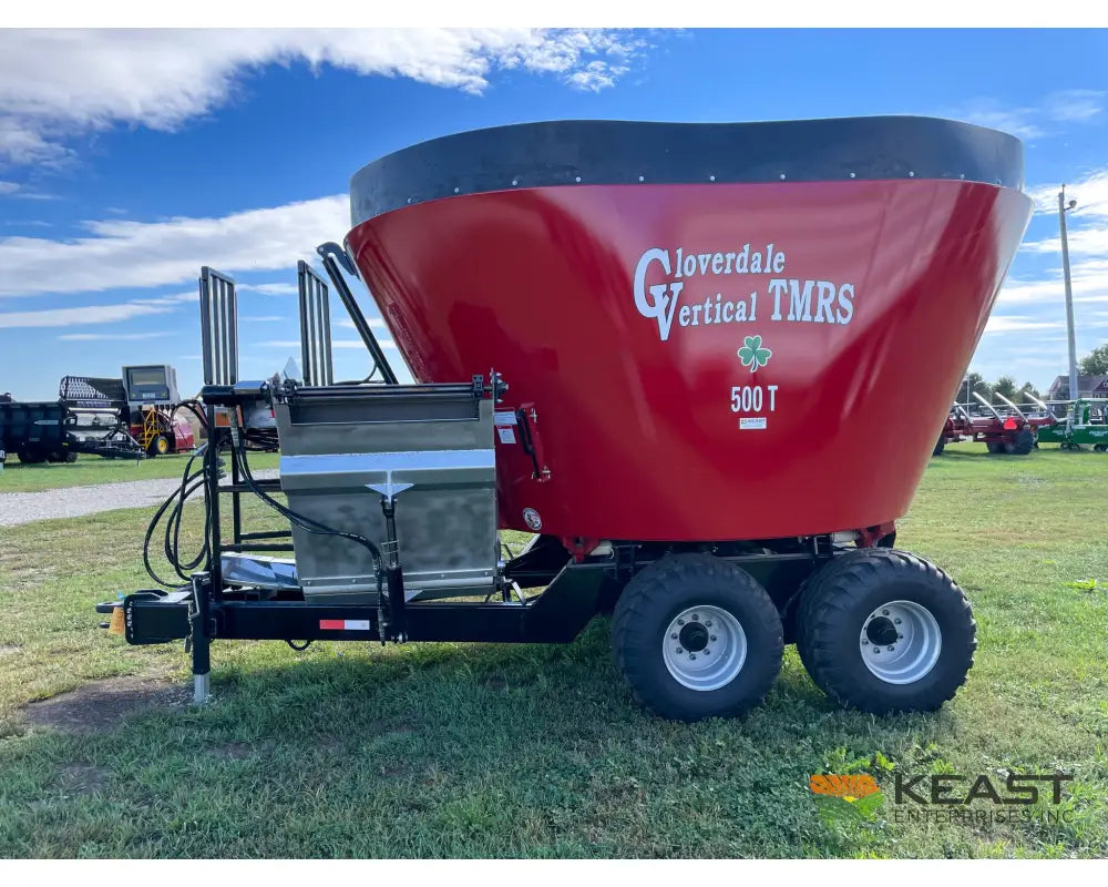 Cloverdale 500T Feed Wagon - 560 Cu Ft Capacity WeighTronix Scale Feed Wagons