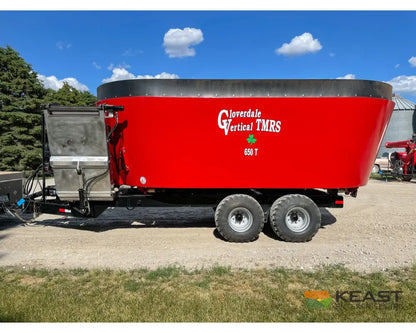 Cloverdale 650T Feed Wagon 830 Cu Ft Capacity WeighTronix Scale Feed Wagons