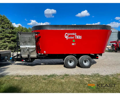 Cloverdale 650T Feed Wagon 830 Cu Ft Capacity WeighTronix Scale Feed Wagons