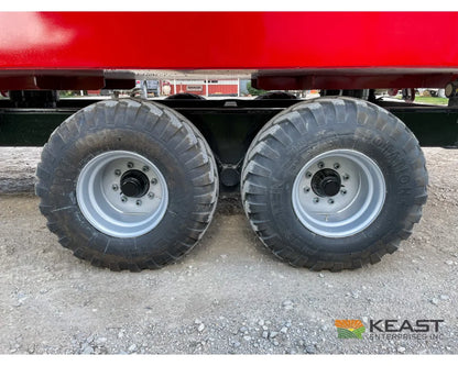 Cloverdale 650T Feed Wagon 830 Cu Ft Capacity WeighTronix Scale Feed Wagons
