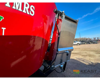 Cloverdale 720T Feed Wagon 720 cu ft Single Auger 640XL Scale Feed Wagons