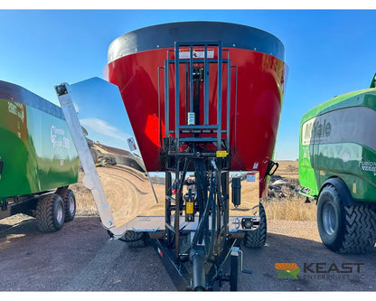 Cloverdale 720T Feed Wagon 720 cu ft Single Auger 640XL Scale Feed Wagons