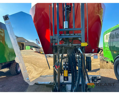 Cloverdale 720T Feed Wagon 720 cu ft Single Auger 640XL Scale Feed Wagons