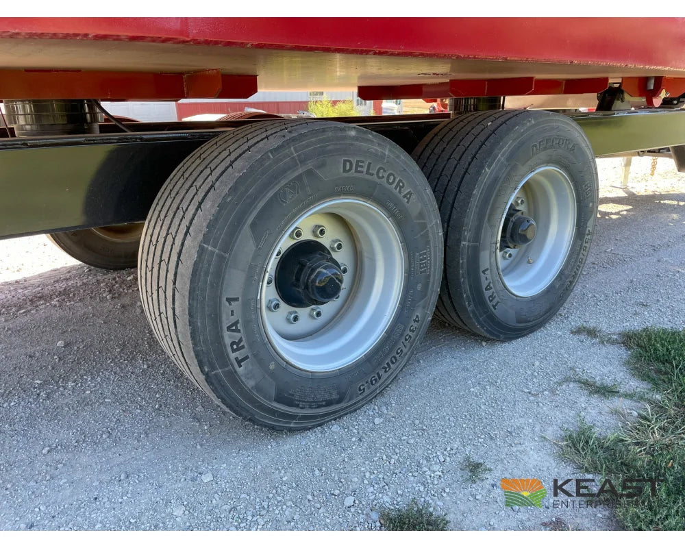 Cloverdale 900T Feed Wagon 900 cu ft Twin Auger 640XL Scale Feed Wagons