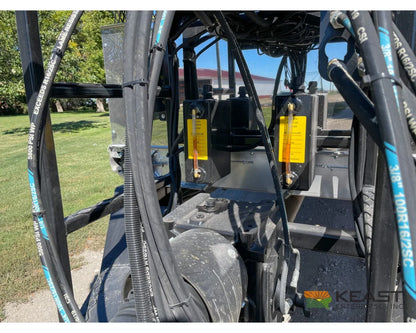 Cloverdale 900T Feed Wagon 900 cu ft Twin Auger 640XL Scale Feed Wagons