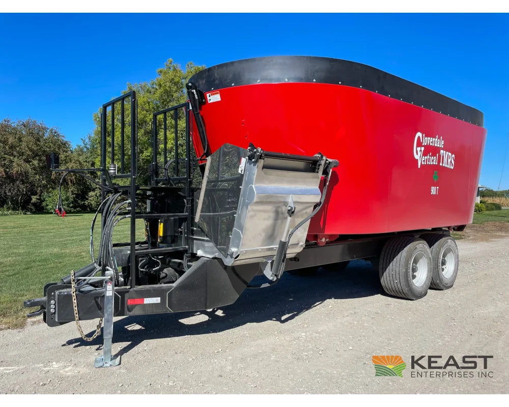 Cloverdale 900T Feed Wagon 900 cu ft Twin Auger 640XL Scale Feed Wagons