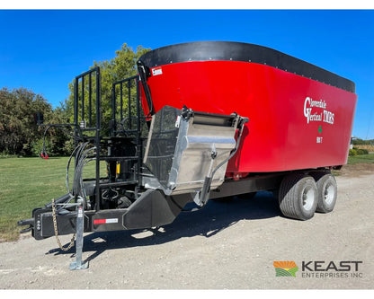 Cloverdale 900T Feed Wagon 900 cu ft Twin Auger 640XL Scale Feed Wagons