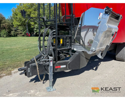 Cloverdale 900T Feed Wagon 900 cu ft Twin Auger 640XL Scale Feed Wagons