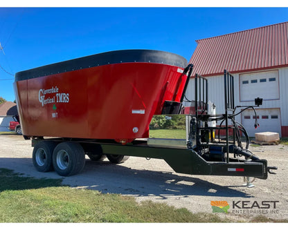 Cloverdale 900T Feed Wagon 900 cu ft Twin Auger 640XL Scale Feed Wagons