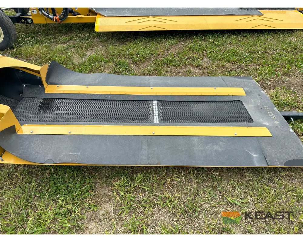 Convey-All 2218 Transfer Conveyor Railcar Hopper 10 HP Single-Phase 4 5/8’’ Clearance Conveyors