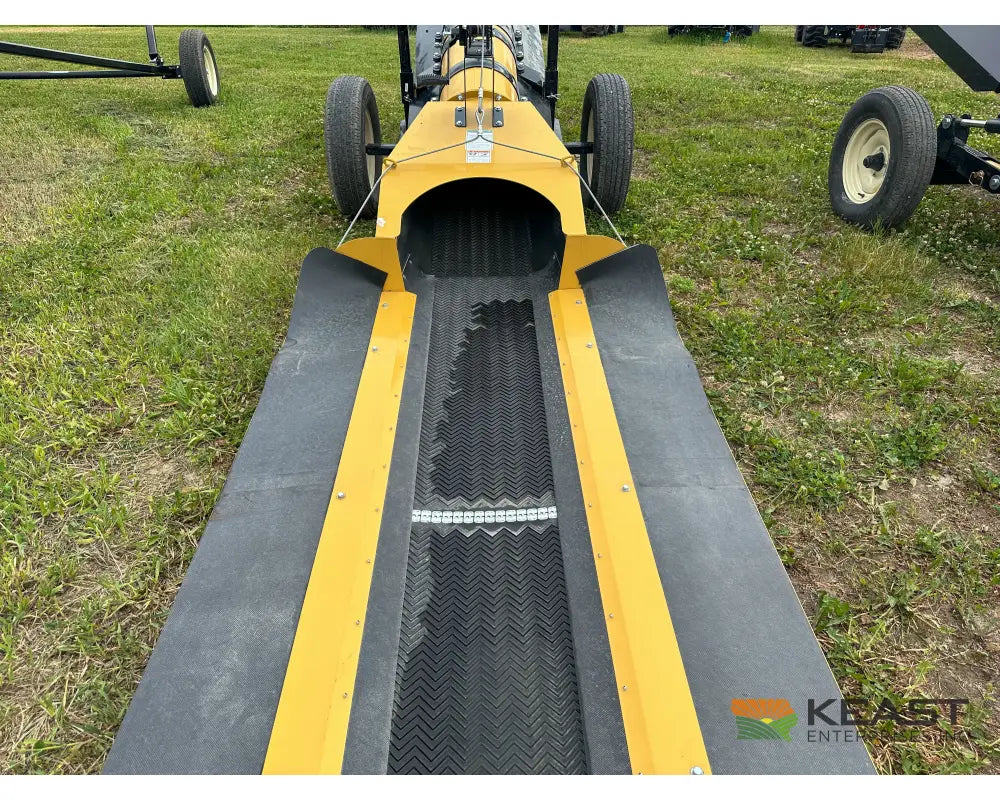 Convey-All 2218 Transfer Conveyor Railcar Hopper 10 HP Single-Phase 4 5/8’’ Clearance Conveyors