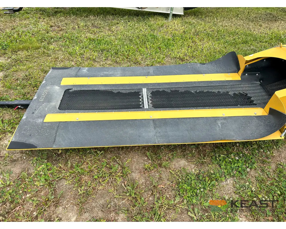 Convey-All 2218 Transfer Conveyor Railcar Hopper 10 HP Single-Phase 4 5/8’’ Clearance Conveyors
