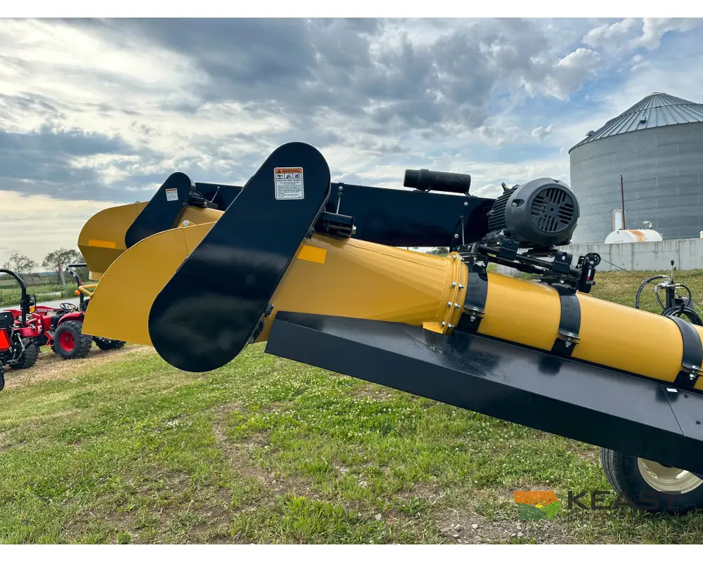 Convey-All 2218 Transfer Conveyor Railcar Hopper 10 HP Single-Phase 4 5/8’’ Clearance Conveyors