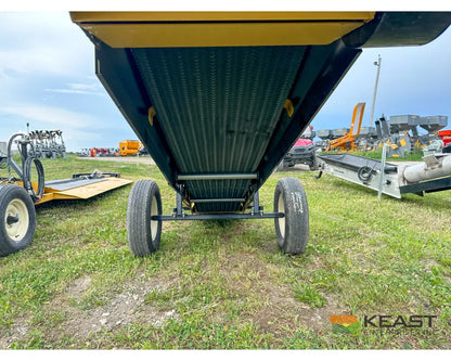 Convey-All 2218 Transfer Conveyor Railcar Hopper 10 HP Single-Phase 4 5/8’’ Clearance Conveyors