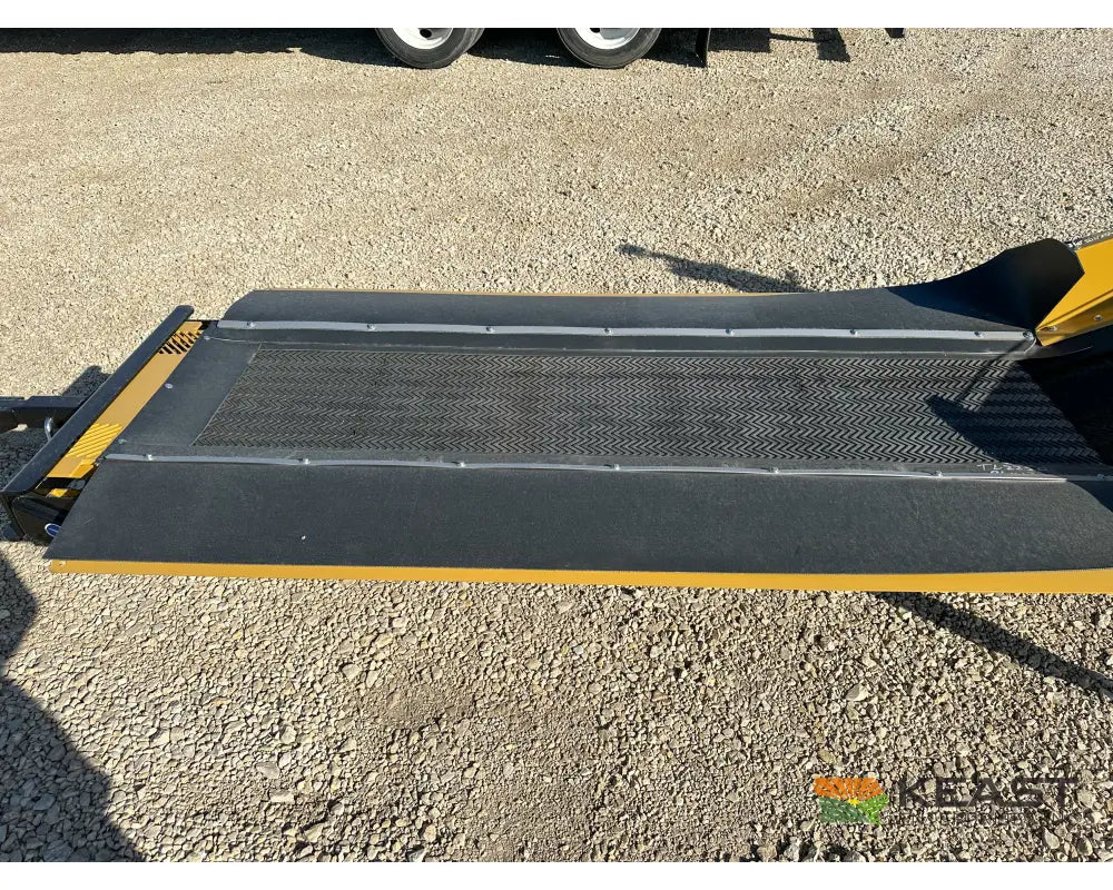ConveyAll 2250 Railcar Unload Conveyor 4.5’’ Tall Hopper Self Propelled Up to 12,000 BPH Conveyors