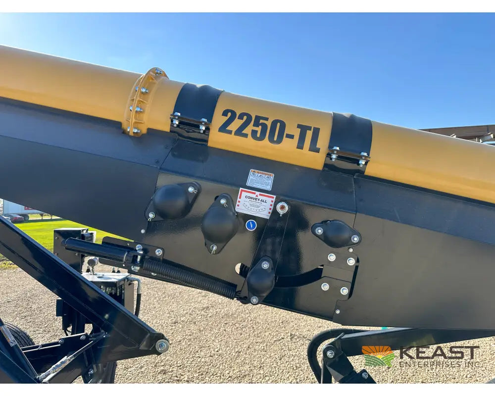 ConveyAll 2250 Railcar Unload Conveyor 4.5’’ Tall Hopper Self Propelled Up to 12,000 BPH Conveyors