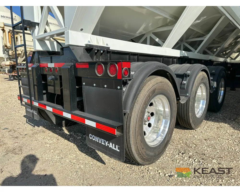 Convey-All CSC1545 Seed Tender Trailer 1,525 Cu Ft 6 Compartments Electric Gates Conveyors