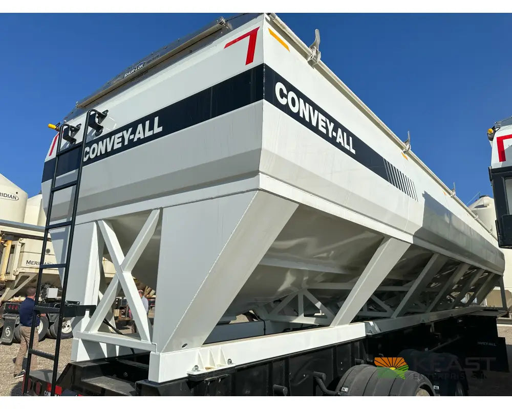 Convey-All CSC1545 Seed Tender Trailer 1,525 Cu Ft 6 Compartments Electric Gates Conveyors