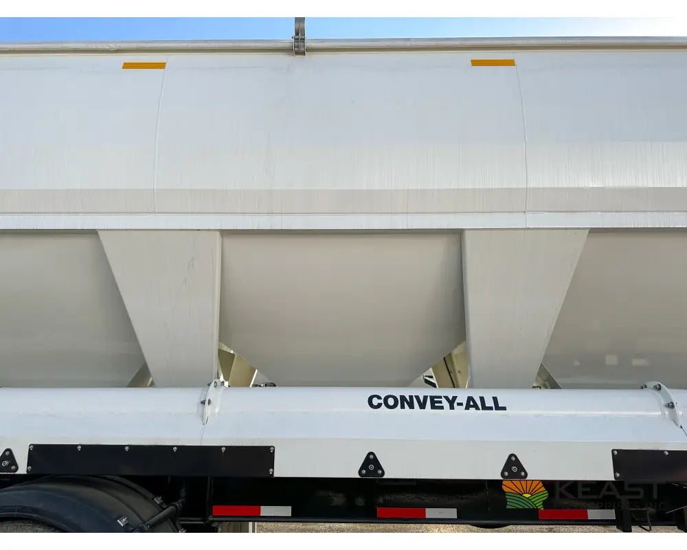 Convey-All CST1550 Seed Tender Trailer 1,550 cu ft 6 Compartments 50 HP Diesel Conveyors