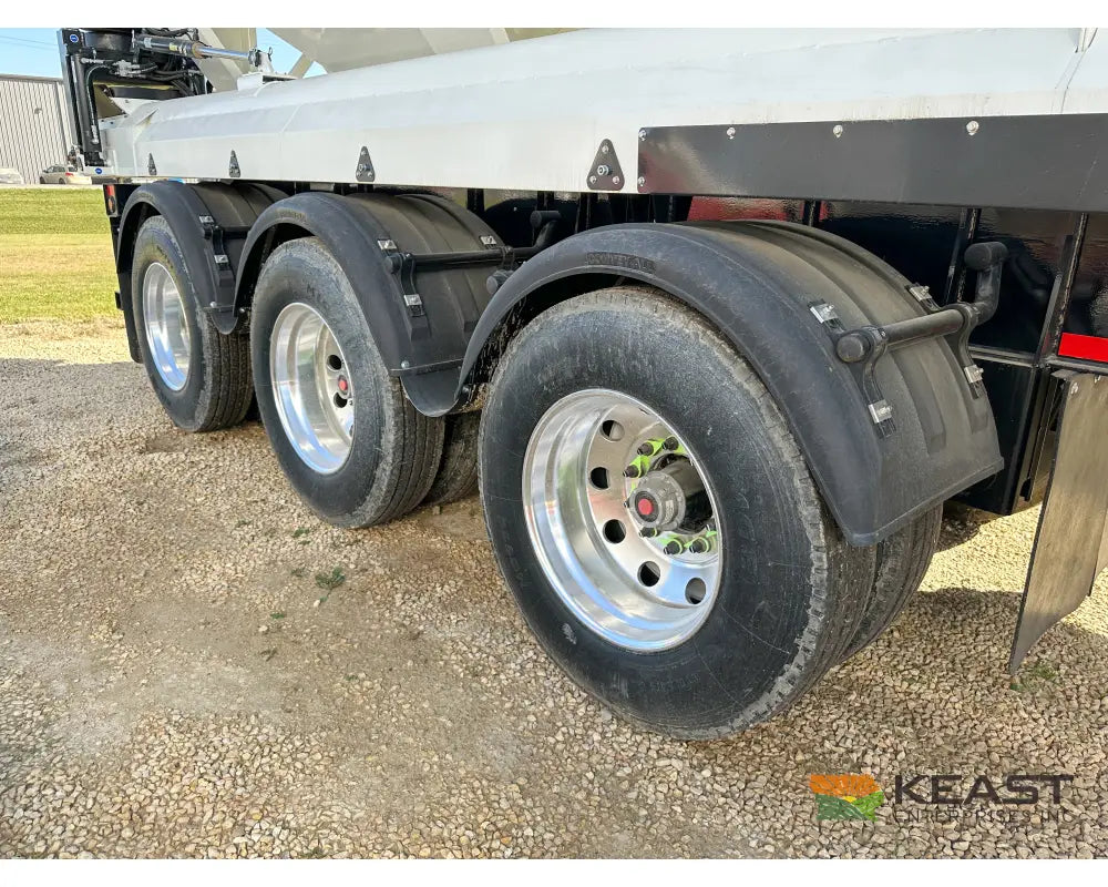 Convey-All CST1550 Seed Tender Trailer 1,550 cu ft 6 Compartments 50 HP Diesel Conveyors