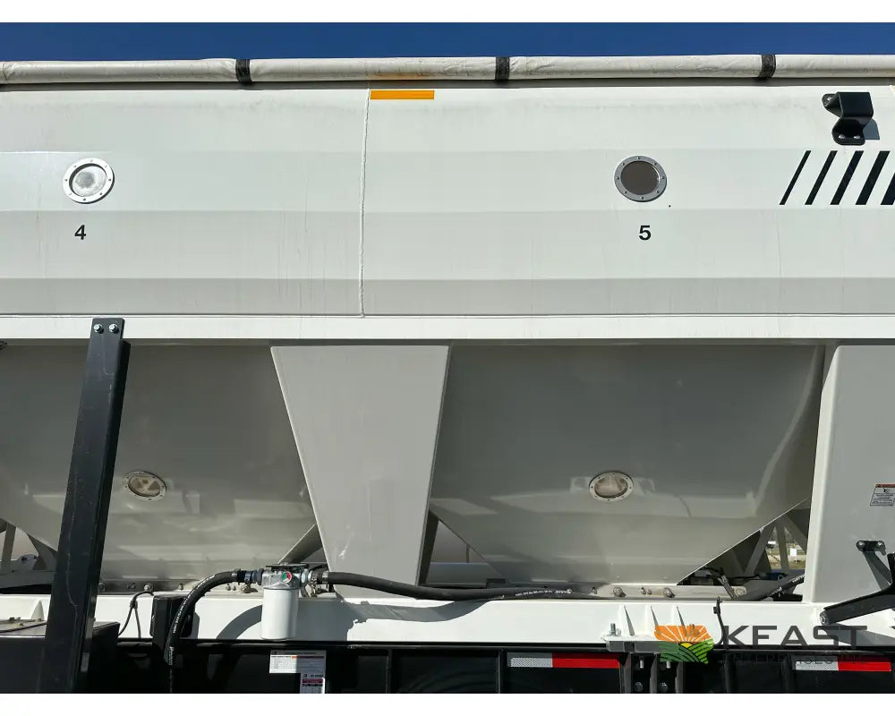 Convey-All CST1550 Seed Tender Trailer 1,550 cu ft 6 Compartments 50 HP Diesel Conveyors