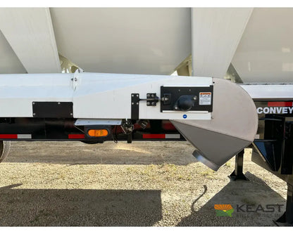 Convey-All CST1550 Seed Tender Trailer 1,550 cu ft 6 Compartments 50 HP Diesel Conveyors