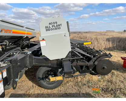 Crustbuster 4025 All Plant 25’ Drill 10’’ Spacing Mechanical Drive Drills and Seeders