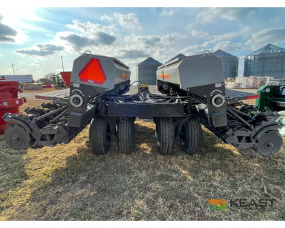 Crustbuster 4025 All Plant 25’ Drill 10’’ Spacing Mechanical Drive Drills and Seeders