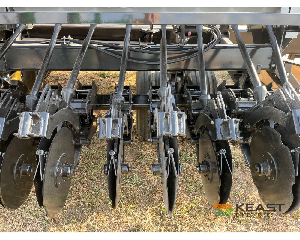 Crustbuster 4025 All Plant 25’ Drill 10’’ Spacing Mechanical Drive Drills and Seeders