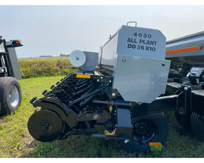 Crustbuster 4030 All Plant 30’ Drill 10’’ Spacing Mechanical Drive Drills and Seeders