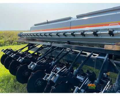 Crustbuster 4030 All Plant 30’ Drill 10’’ Spacing Mechanical Drive Drills and Seeders