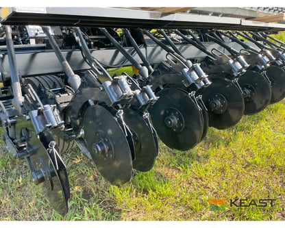 Crustbuster 4030 All Plant 30’ Drill 10’’ Spacing Mechanical Drive Drills and Seeders