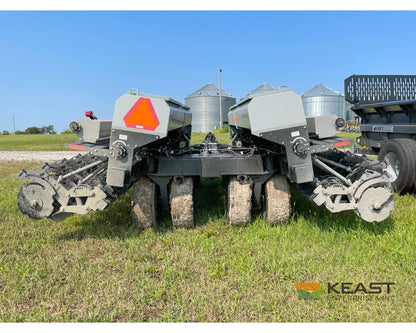 Crustbuster 4030 All Plant 30’ Drill 10’’ Spacing Mechanical Drive Drills and Seeders