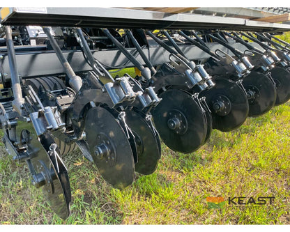 Crustbuster 4030 All Plant 30’ Drill 10’’ Spacing Mechanical Drive Drills and Seeders
