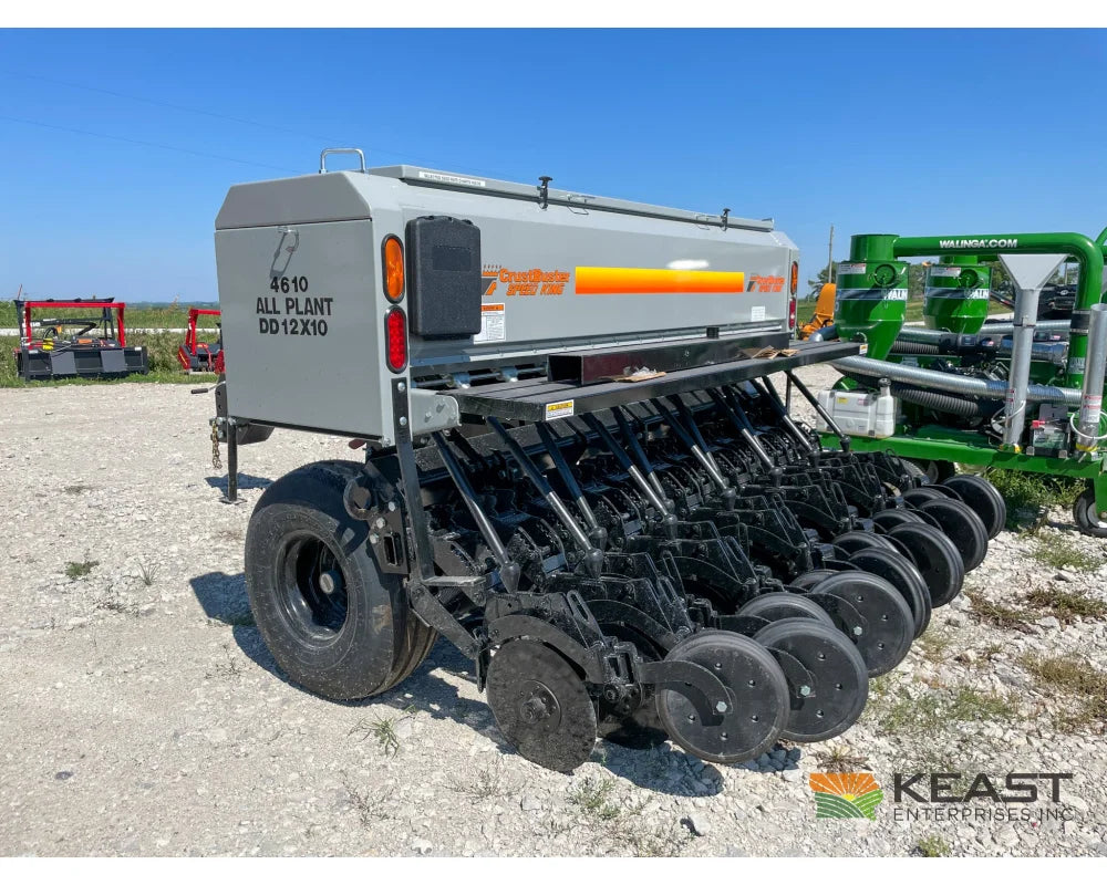 Crustbuster 4610 All Plant 10’ Drill 10’’ Spacing Mechanical Drive Drills and Seeders