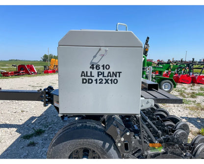 Crustbuster 4610 All Plant 10’ Drill 10’’ Spacing Mechanical Drive Drills and Seeders