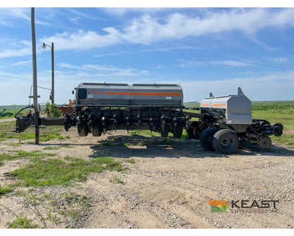CrustBuster 4740 All Plant 40’ Drill 10’’ Spacing Mechanical Drive Drills and Seeders