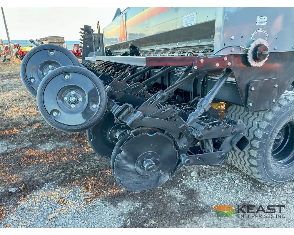 CrustBuster 4750 All Plant 50’ Drill 10’’ Spacing Mechanical Drive Drills and Seeders