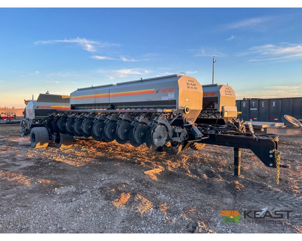 CrustBuster 4750 All Plant 50’ Drill 10’’ Spacing Mechanical Drive Drills and Seeders