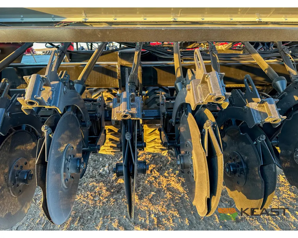 CrustBuster 4750 All Plant 50’ Drill 10’’ Spacing Mechanical Drive Drills and Seeders