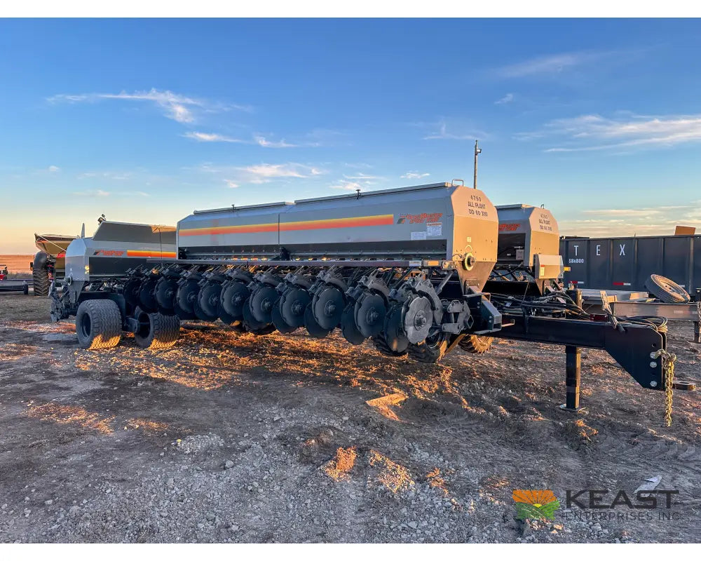 CrustBuster 4750 All Plant 50’ Drill 10’’ Spacing Mechanical Drive Drills and Seeders