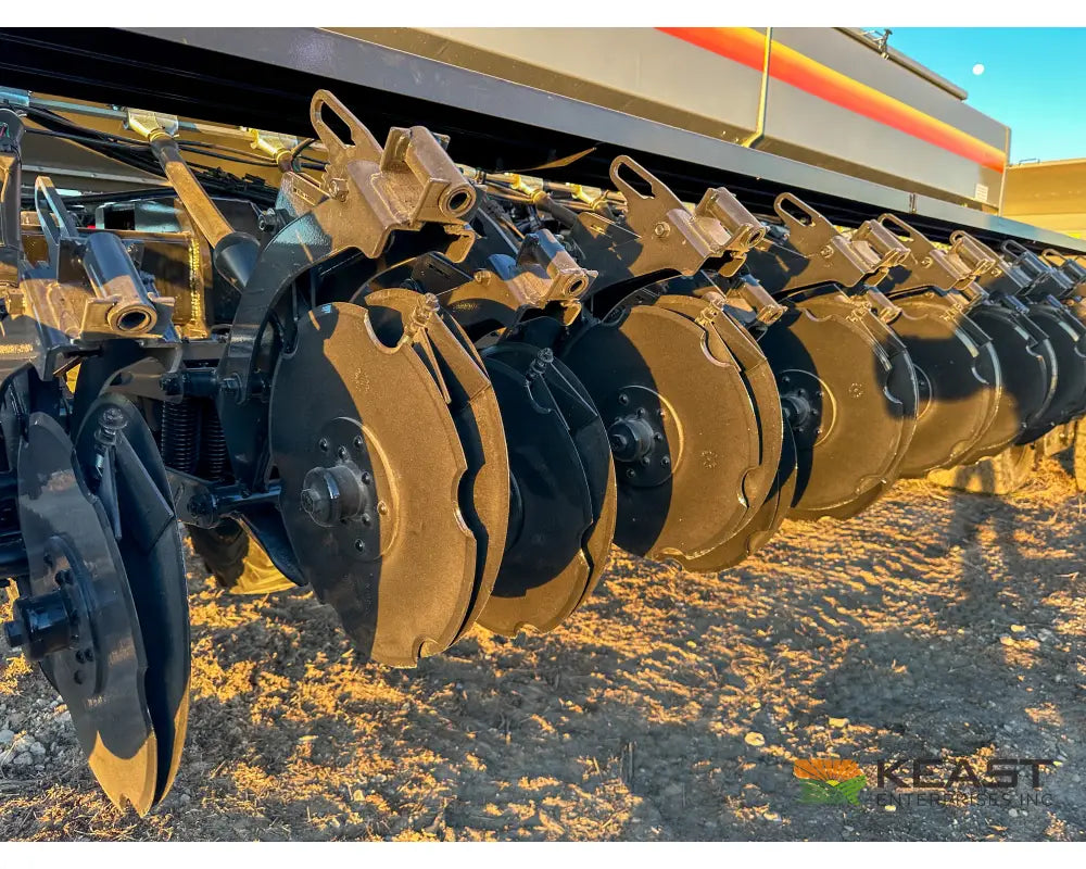 CrustBuster 4750 All Plant 50’ Drill 10’’ Spacing Mechanical Drive Drills and Seeders