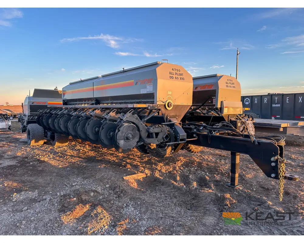 CrustBuster 4750 All Plant 50’ Drill 10’’ Spacing Mechanical Drive Drills and Seeders