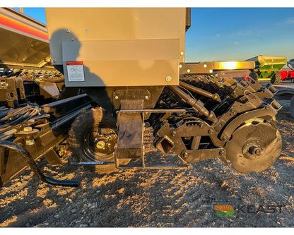 CrustBuster 4750 All Plant 50’ Drill 10’’ Spacing Mechanical Drive Drills and Seeders