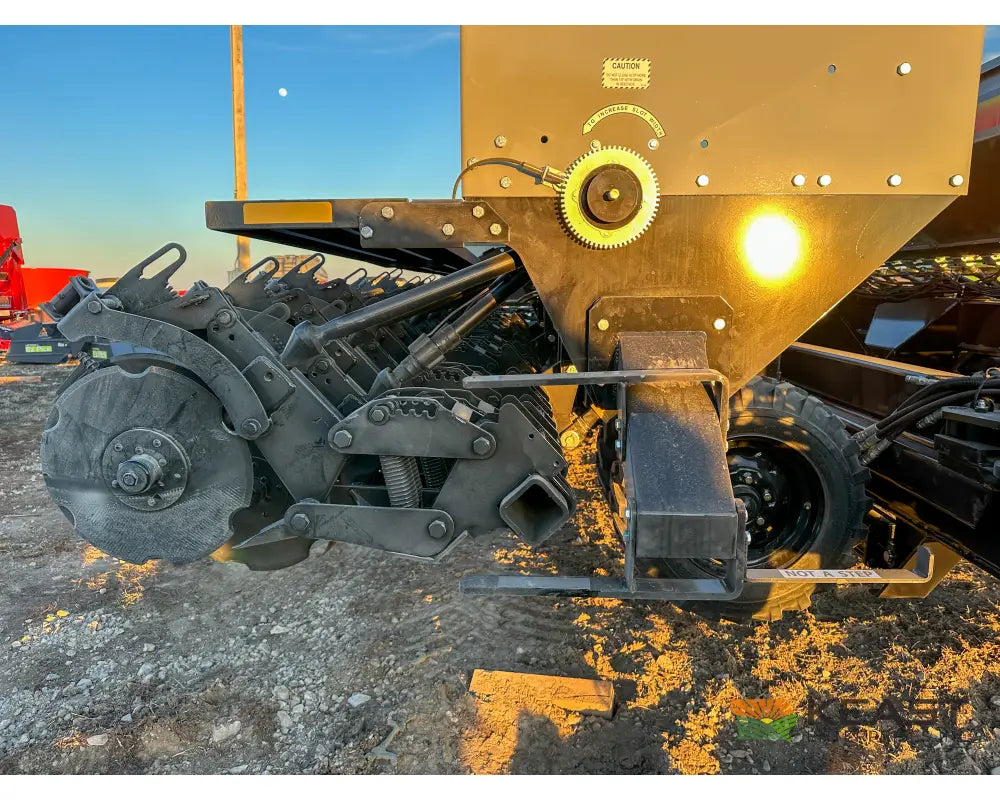 CrustBuster 4750 All Plant 50’ Drill 10’’ Spacing Mechanical Drive Drills and Seeders