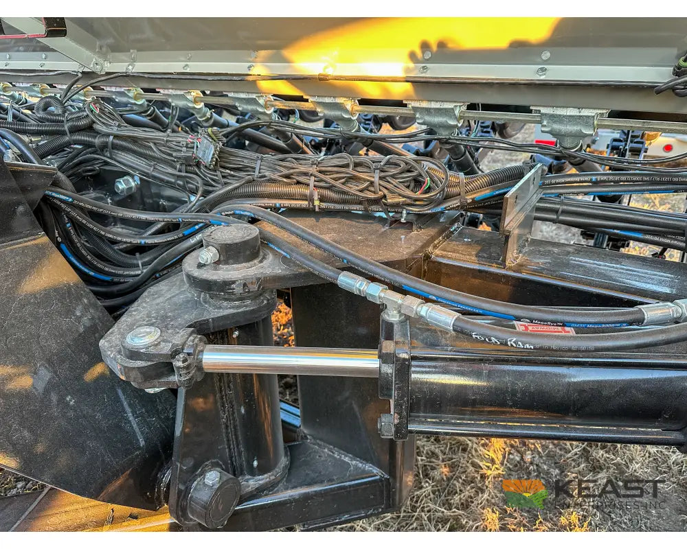 CrustBuster 4750 All Plant 50’ Drill 10’’ Spacing Mechanical Drive Drills and Seeders